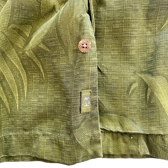 SOLD Tommy Bahama 100% Silk Vivid Green Tropical Print Button Down Shirt - Picture 6 of 9
